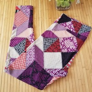 EEUC Lularoe TC Leggings Black and Purple Quilt
